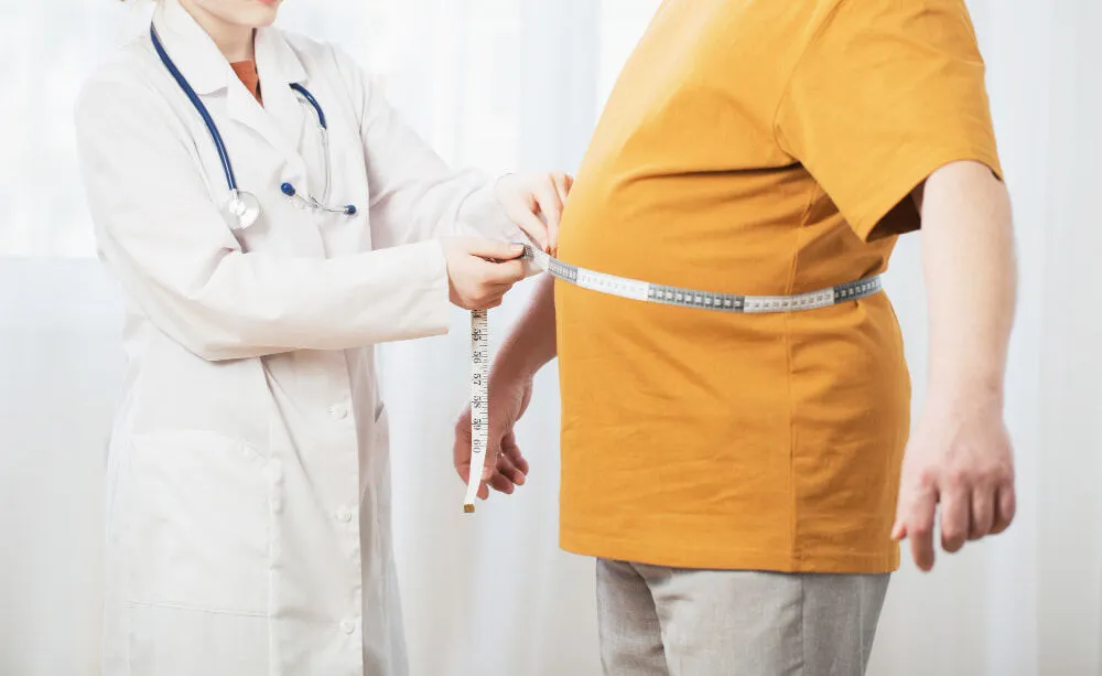 duodenal switch surgeon measuring weight